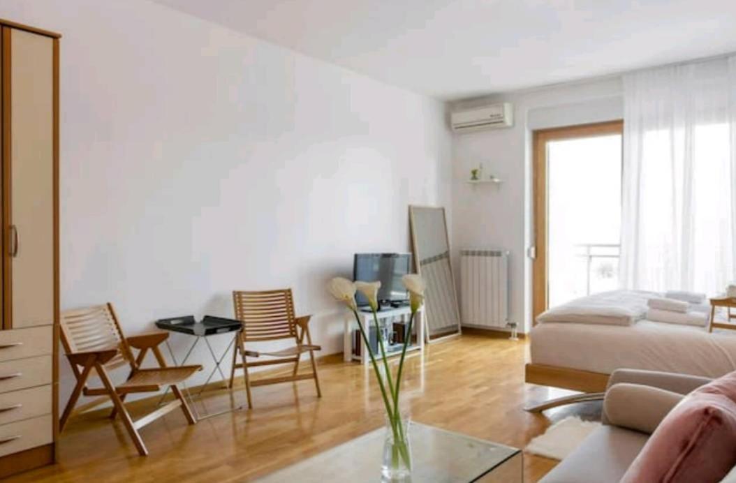 Appartamento Danube Pearl Belgrado Esterno foto